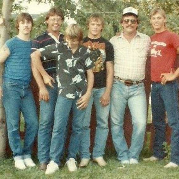 Meet your Posher, Douglas - Picture 1 of 1